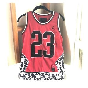 Boys Jordan jersey M